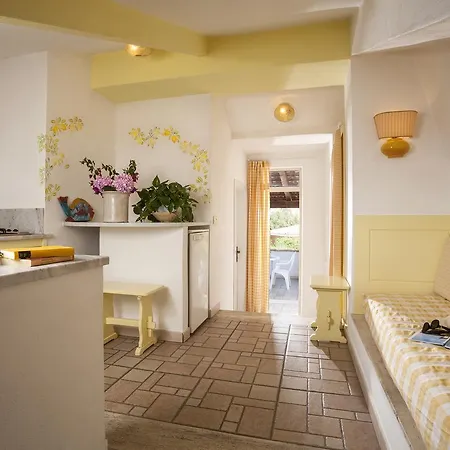 Le Roccette Club מלון דירות טרופאה